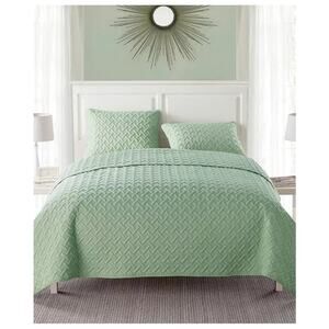 VCNY Home Nina Embossed 3-Pc.Quilt Set, King Color:Green